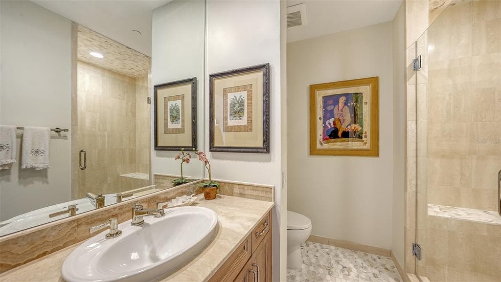 1241 GULF OF MEXICO DRIVE 803 photo 24