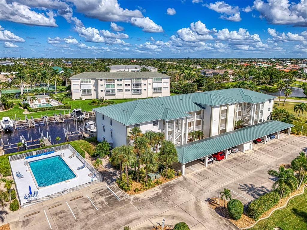 130 BREAKERS COURT #221 2