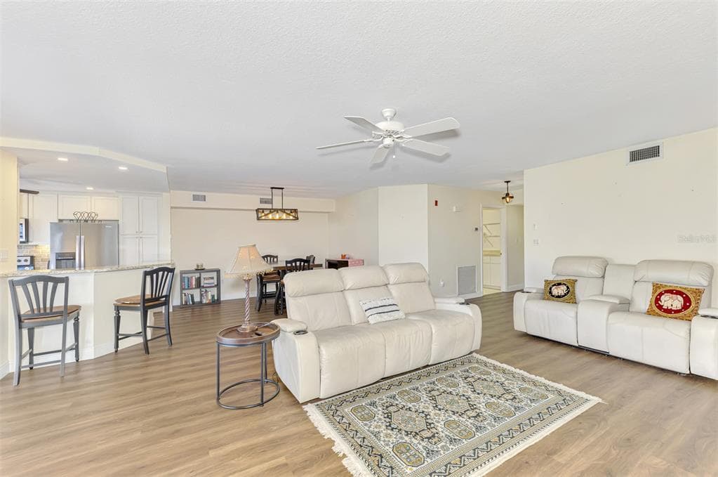 130 BREAKERS COURT 221 photo 13