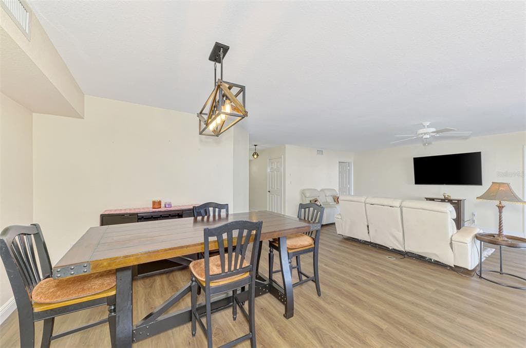 130 BREAKERS COURT 221 photo 17