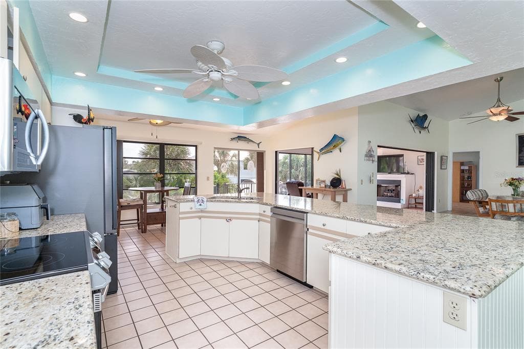 10467 MARION STREET photo 16