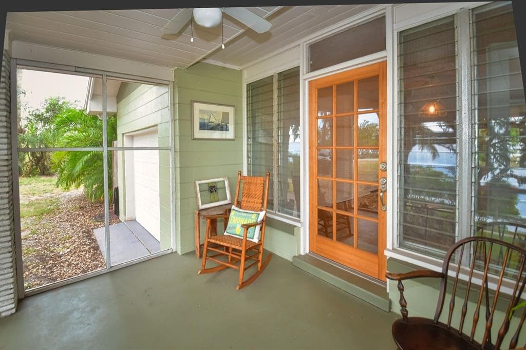 160 BAYSHORE DRIVE photo 10