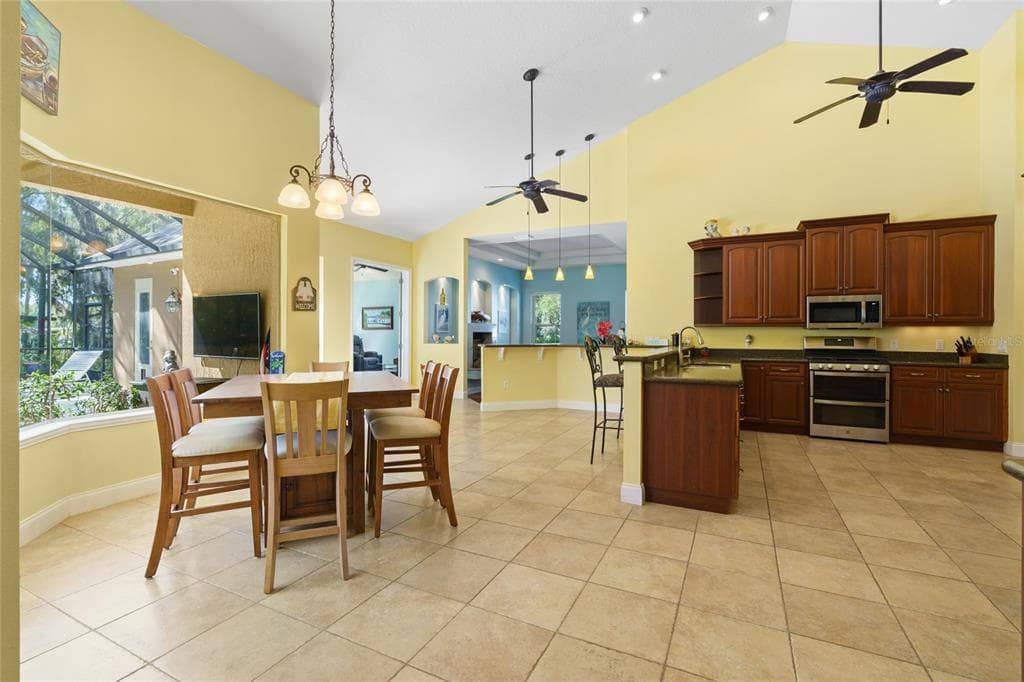2305 HONTOON ROAD photo 12