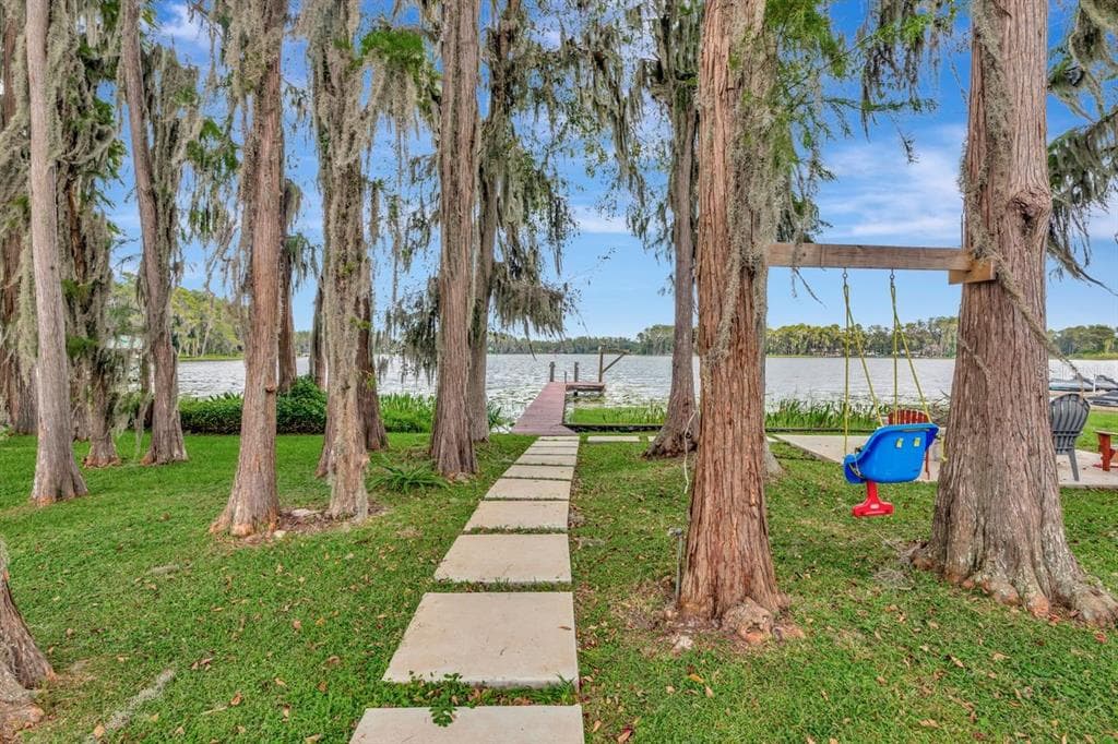 19207 CROOKED LANE 1