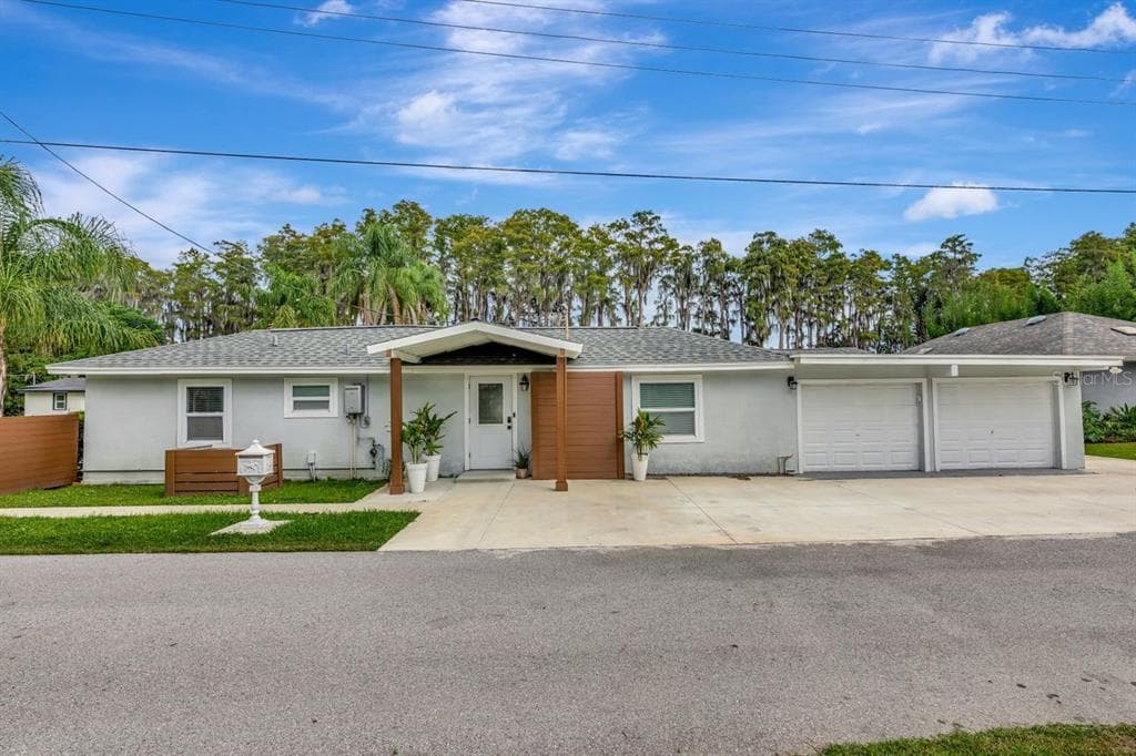19207 CROOKED LANE 5
