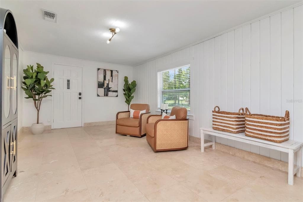 19207 CROOKED LANE photo 15