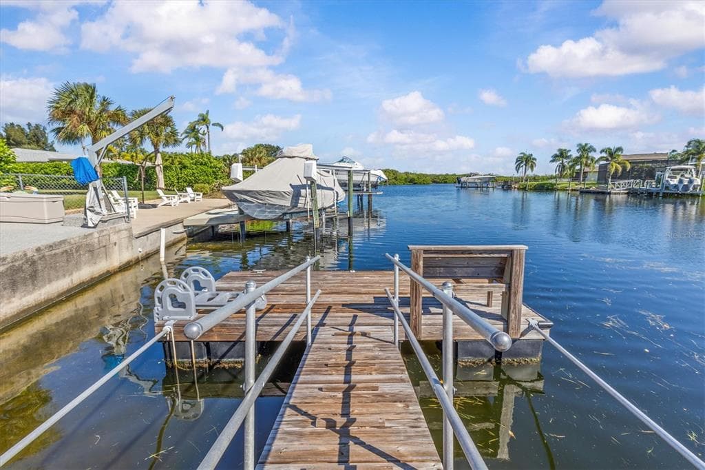 5524 LEEWARD LANE photo 16