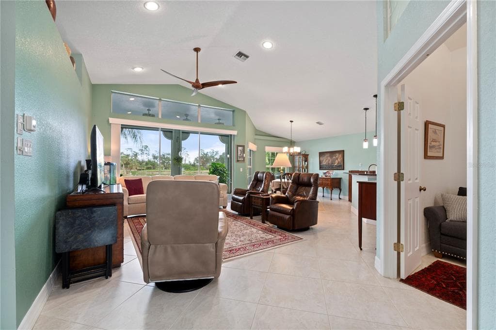 3191 VILLAGE LANE photo 12