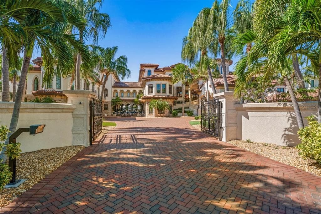 1700 GULF BOULEVARD photo 9