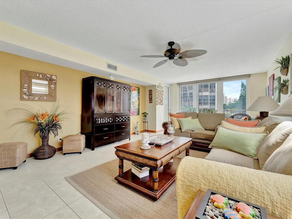 1400 GULF BOULEVARD 204 photo 11