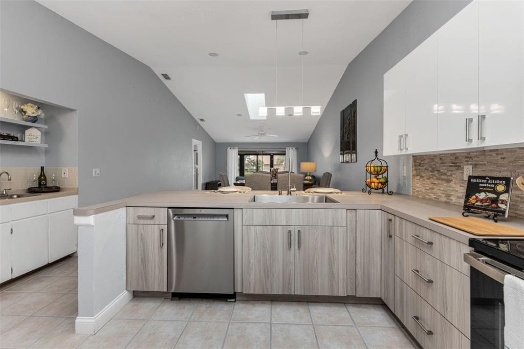 3830 BAL HARBOR BOULEVARD 9 photo 10