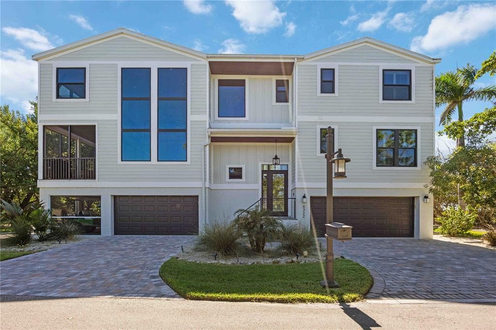 6322 LAGUNA DRIVE #1 3
