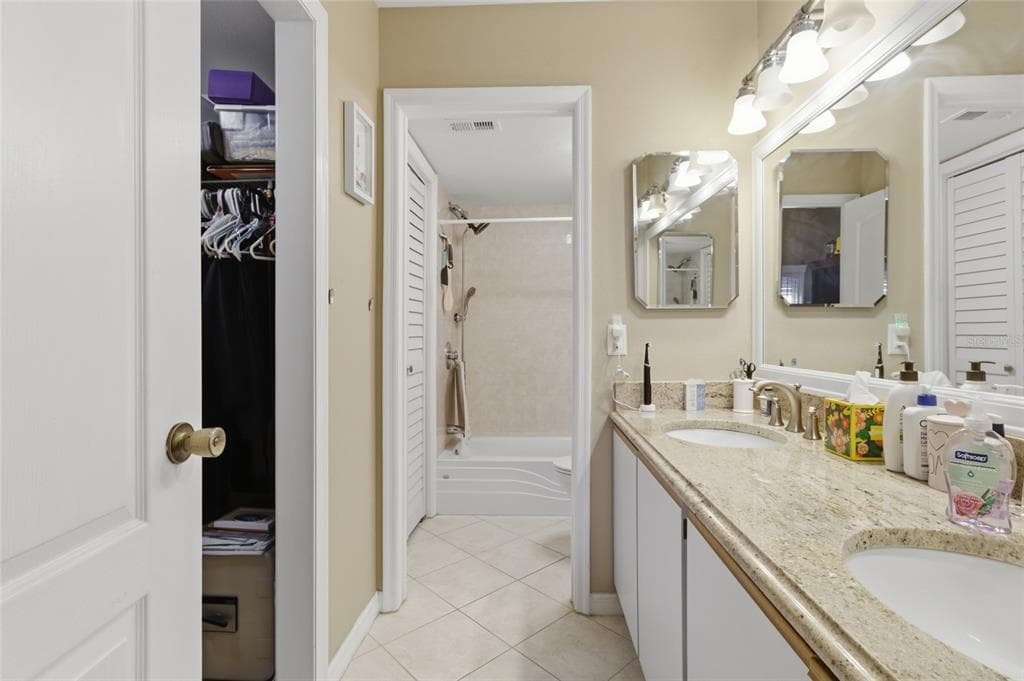 5567 SEA FOREST DRIVE 323 photo 17
