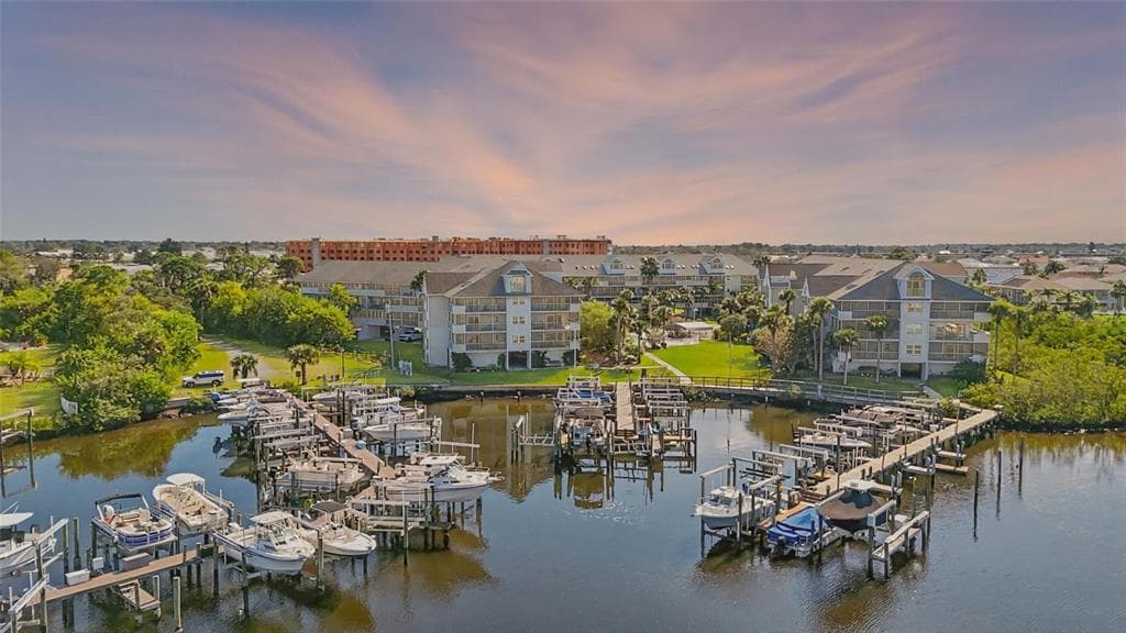 5567 SEA FOREST DRIVE #323 1