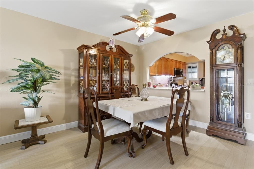 5567 SEA FOREST DRIVE 323 photo 11