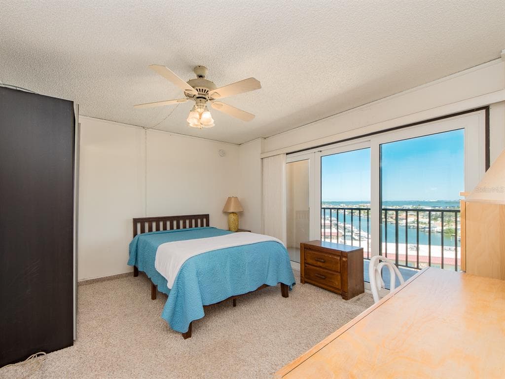 51 ISLAND WAY 1001 photo 22
