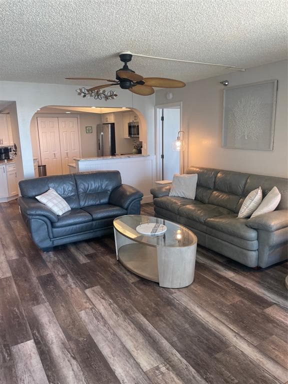 690 ISLAND WAY 1112 photo 9