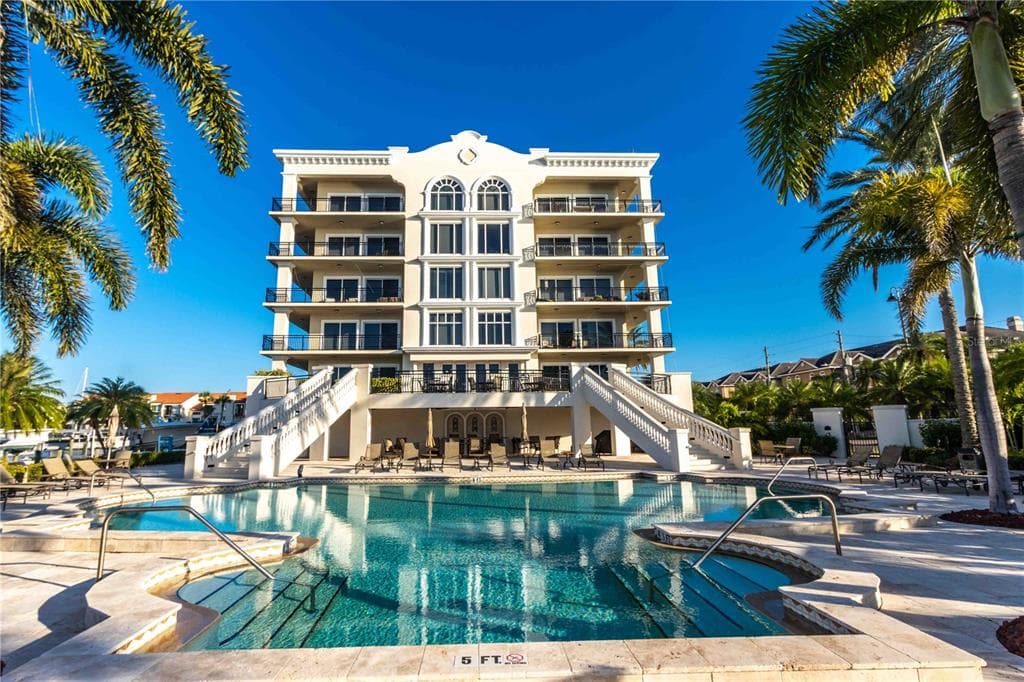 202 WINDWARD PASSAGE #603 1