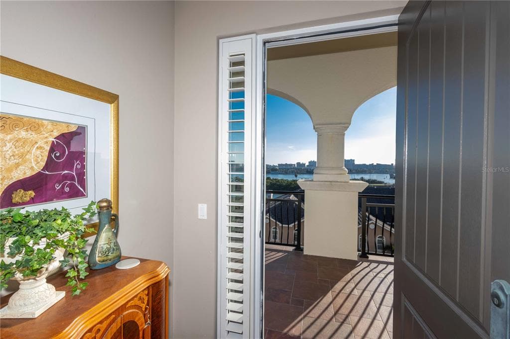 202 WINDWARD PASSAGE #603 4