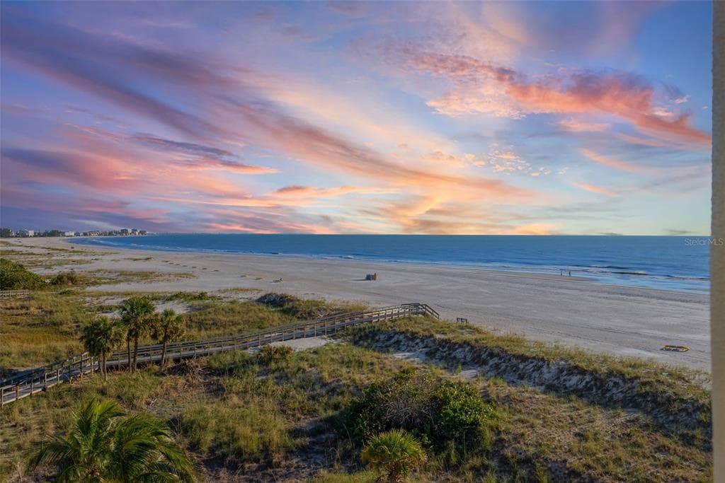12000 GULF BOULEVARD 501-W photo 1