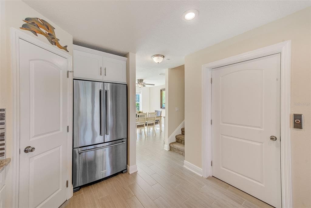 100 WINDRUSH BOULEVARD 2 photo 23