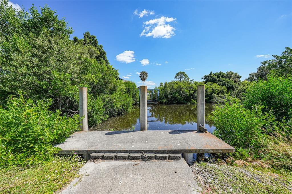 1125 MARLIN DRIVE 5