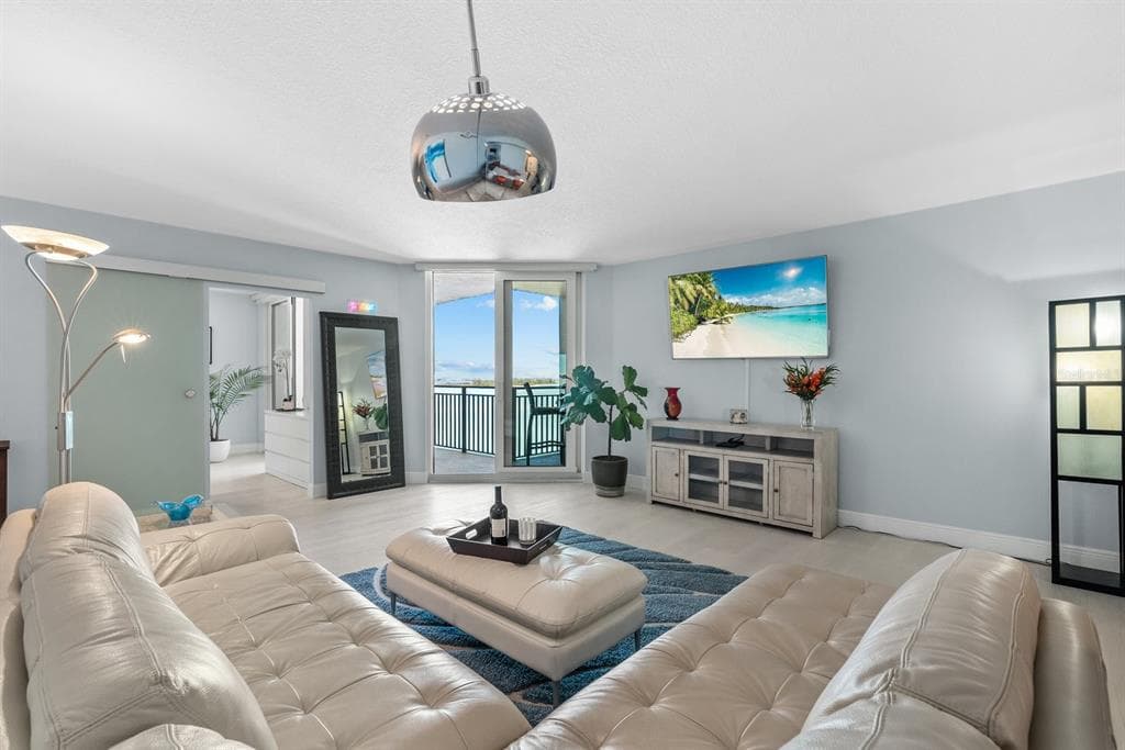 4822 OCEAN BOULEVARD 10E photo 3