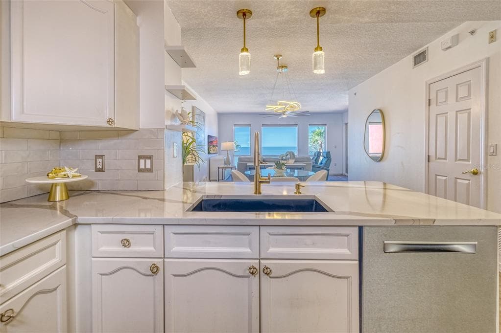 16600 GULF BOULEVARD 536 photo 15