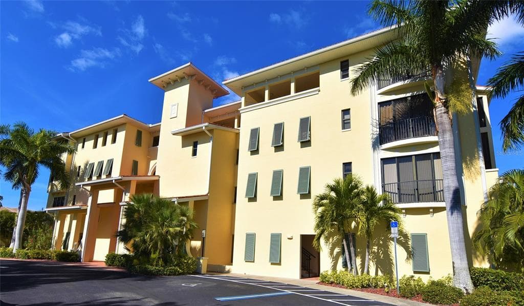 1340 ROCK DOVE COURT #143 1