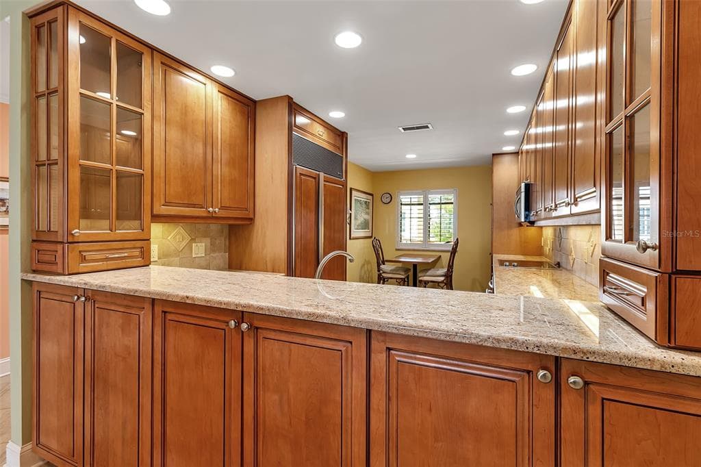 3840 MARINERS WAY 514A photo 11