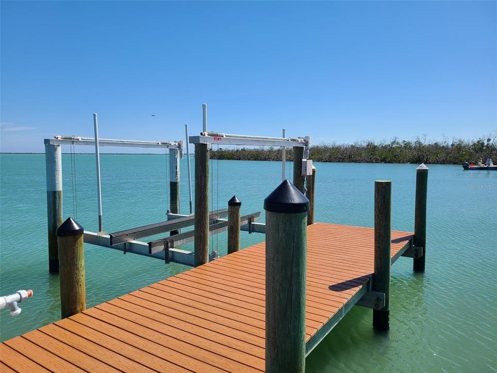 19 GROUPER HOLE DRIVE 4