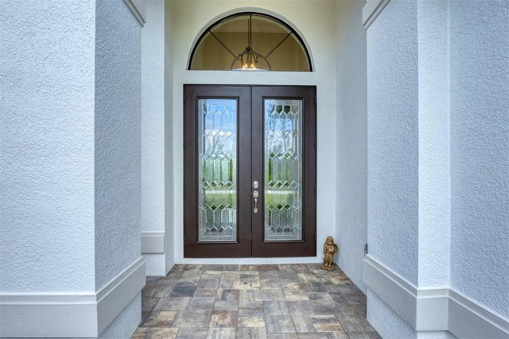16660 LIGGETT CIRCLE photo 5