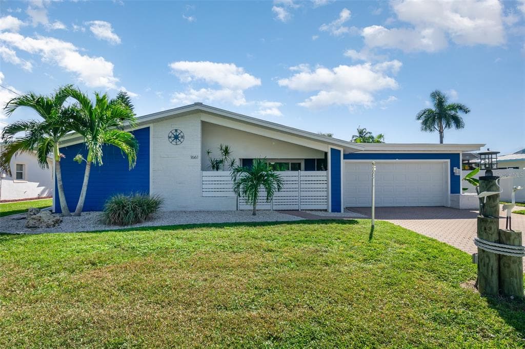 1661 SWAN TERRACE 3