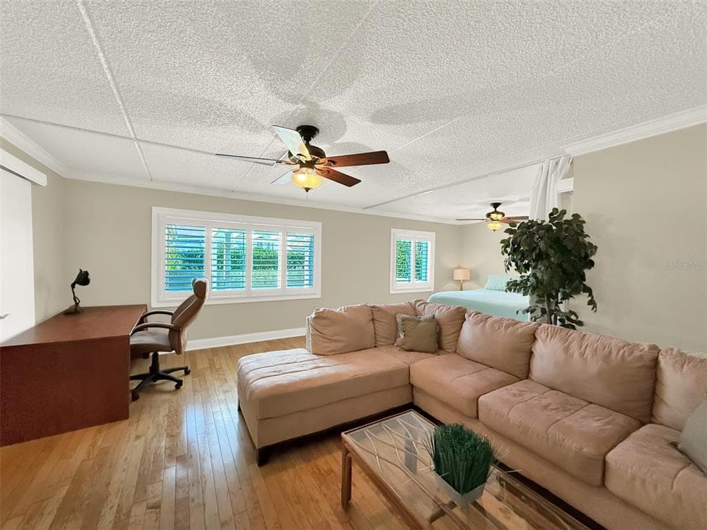 301 QUAY ASSISI photo 12
