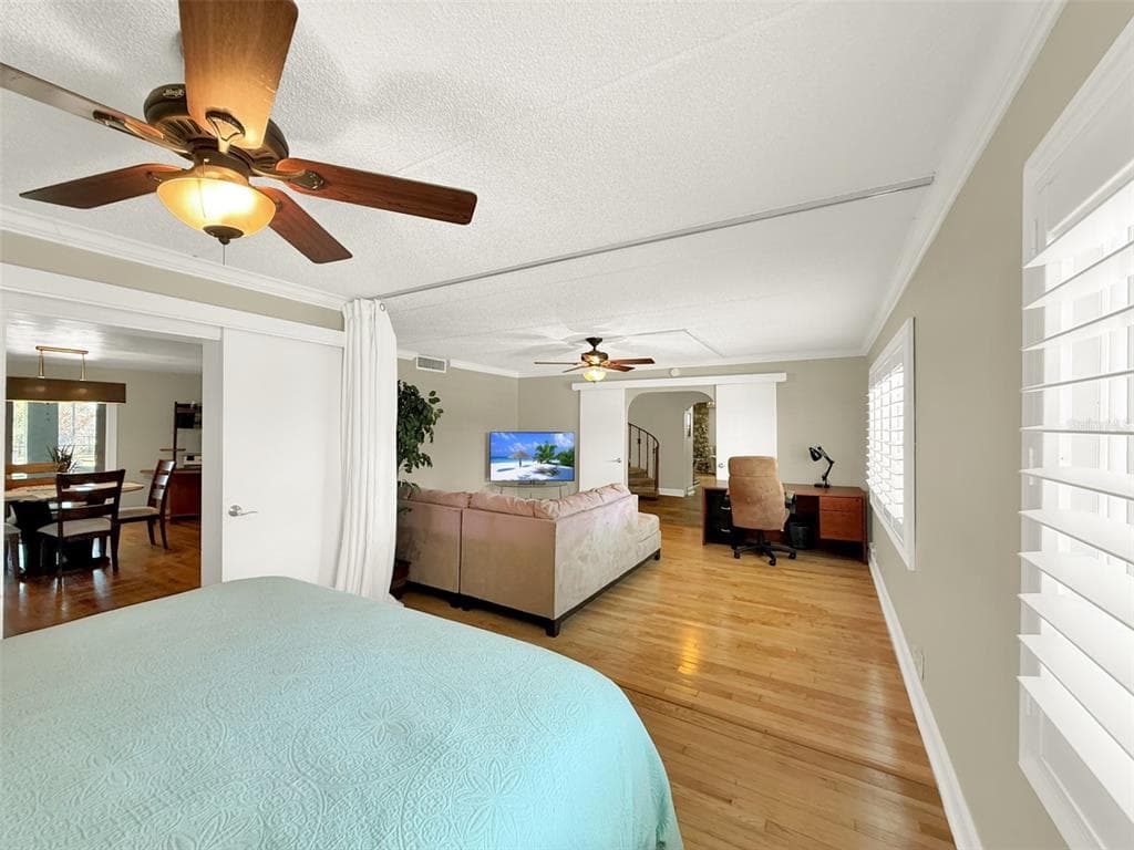 301 QUAY ASSISI photo 11