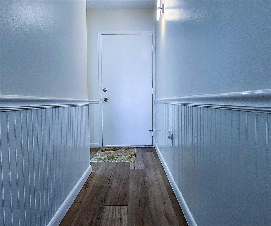 6060 SHORE BOULEVARD S 903 photo 17