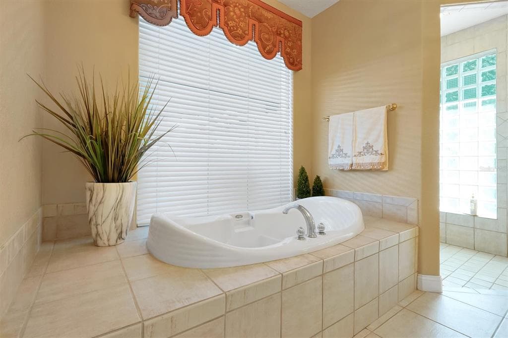 4209 LAKE LOCKHART DRIVE photo 17