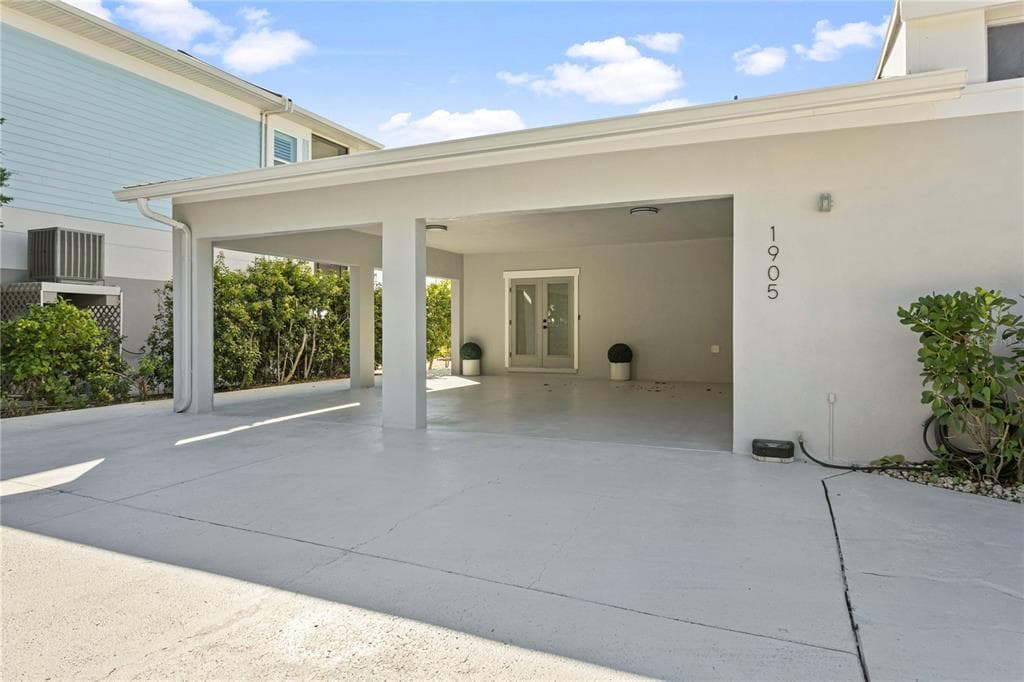 1905 4TH STREET W 4