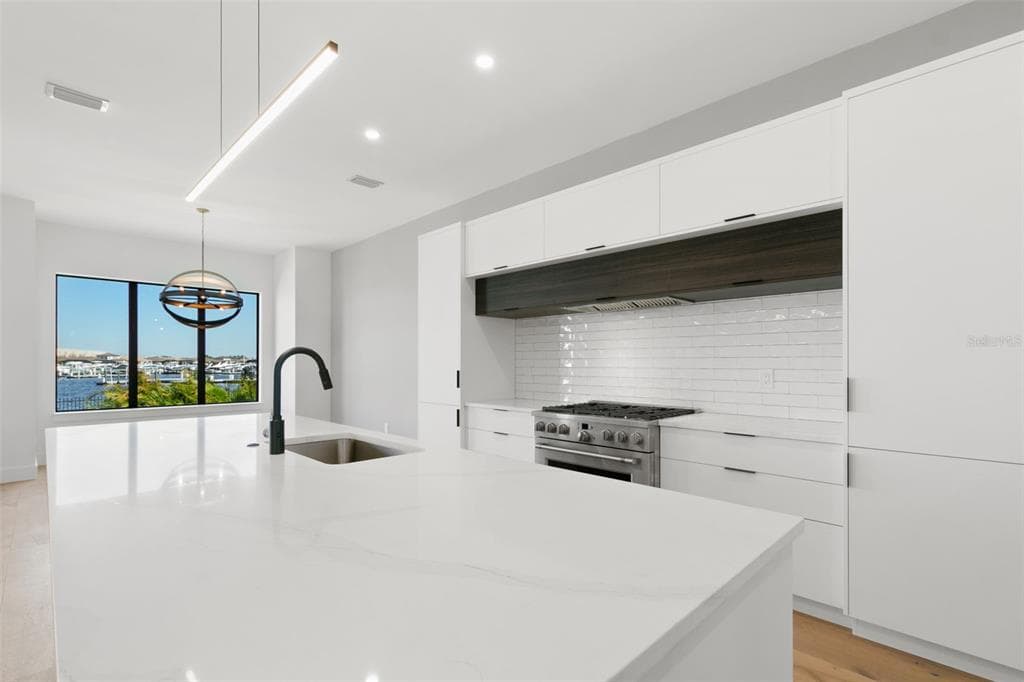 1810 4TH STREET E photo 8