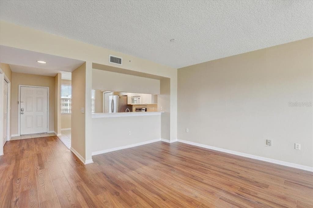 1200 COUNTRY CLUB DRIVE 3405 photo 8