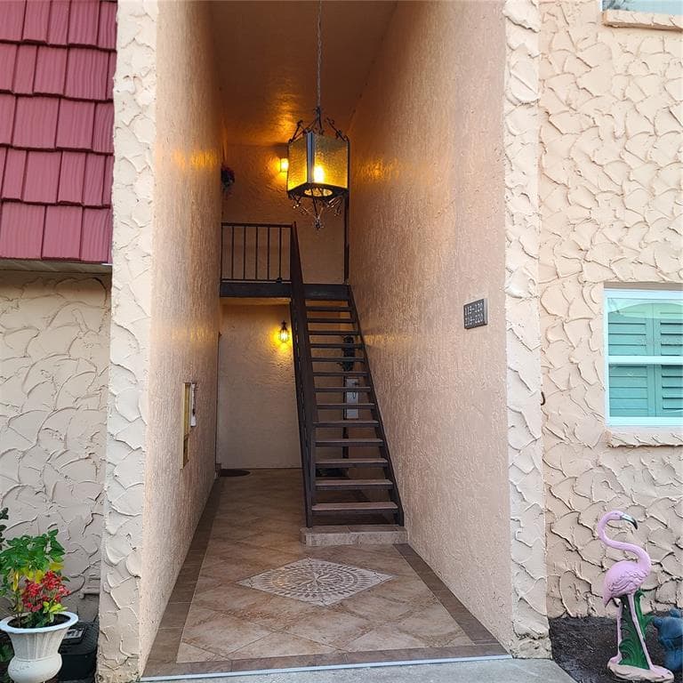 220 BUTTONWOOD CIRCLE 220 photo 2