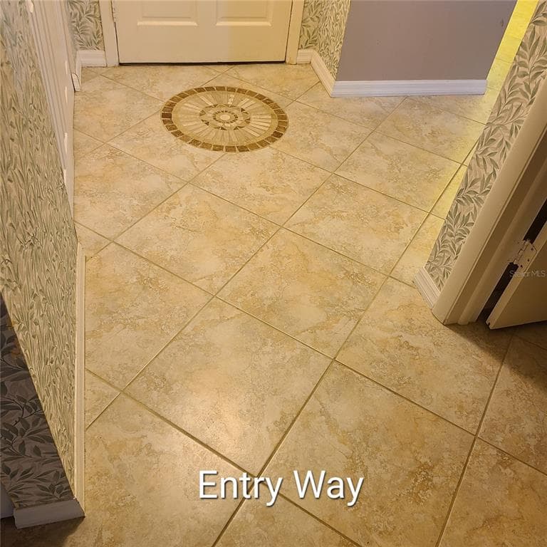 220 BUTTONWOOD CIRCLE 220 photo 6