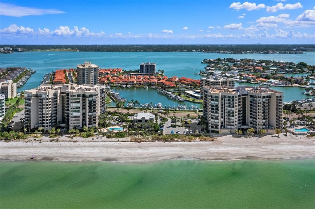 1660 GULF BOULEVARD #706 3