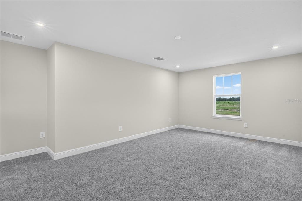 12927 PIERCE STREET photo 19