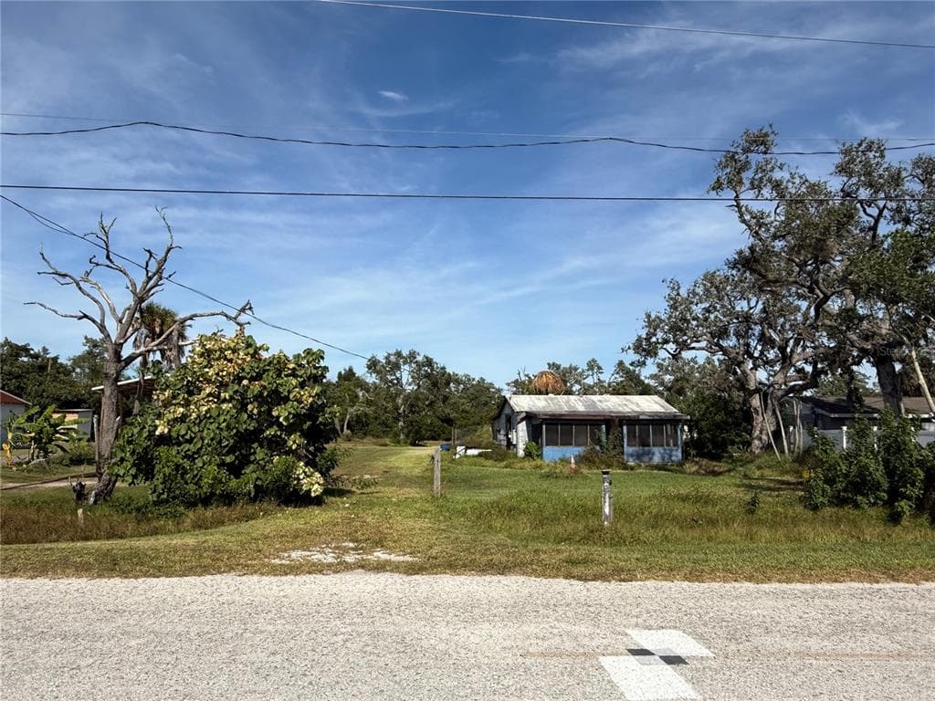 916 PINEY POINT ROAD photo 14
