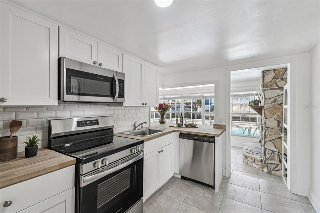 13711 ALLYN DRIVE photo 13
