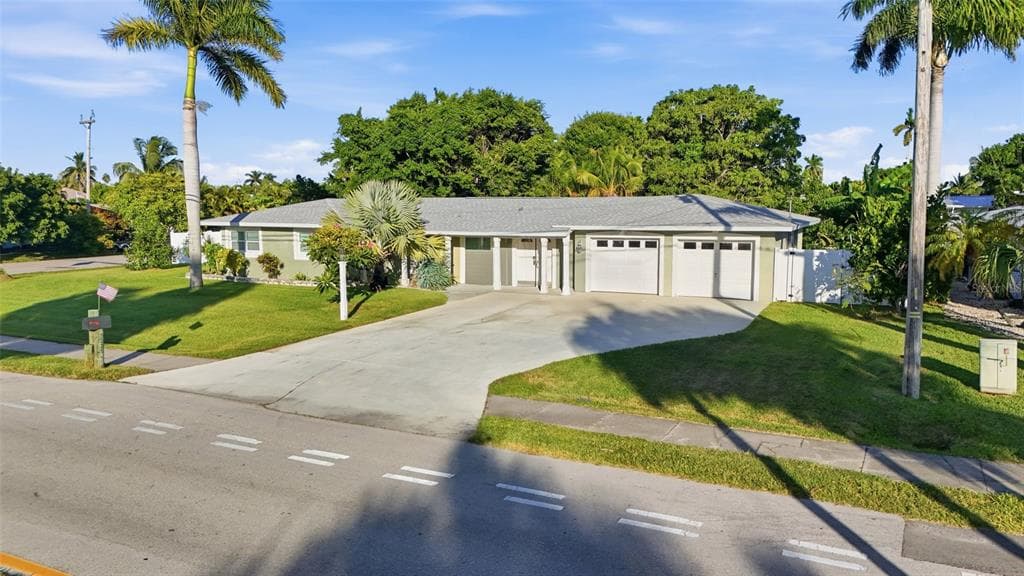 5229 PELICAN BOULEVARD 5