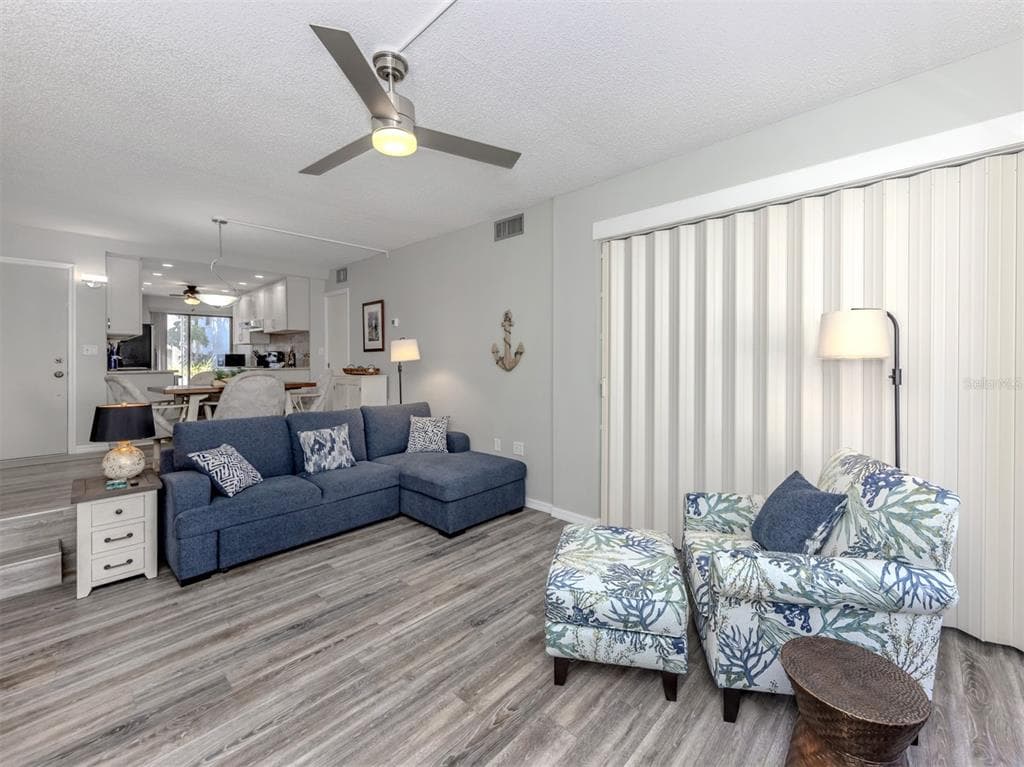 1555 TARPON CENTER DRIVE 140 photo 10