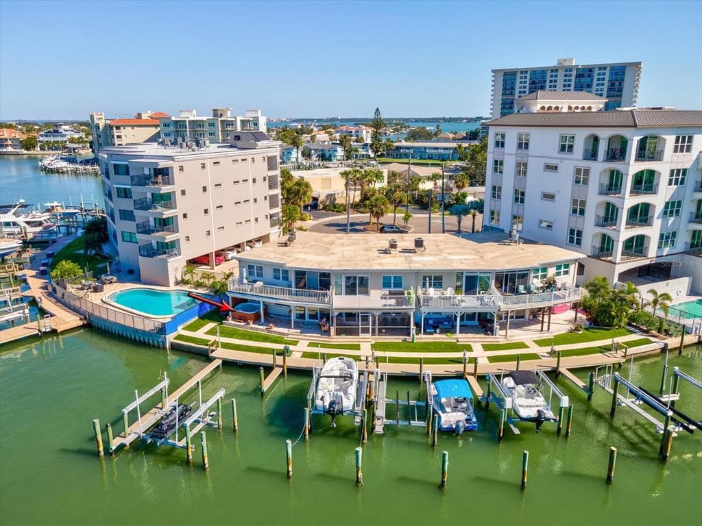 205 DOLPHIN POINT #4 1