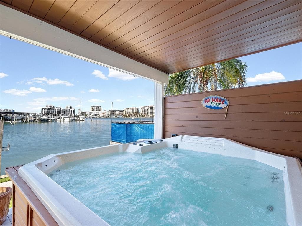 205 DOLPHIN POINT #4 5